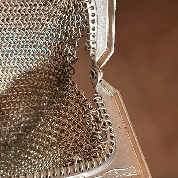 Whiting & Davis Antique Silver Mesh Art Deco Victorian Mini Bag - Picture 8 of 17